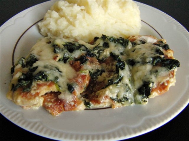 Petti di pollo in pastella, cotti in crema