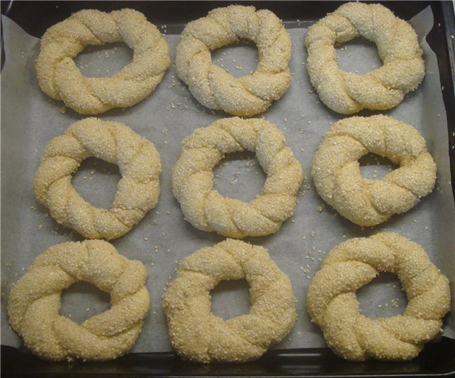 Turkish bagels (Simity)