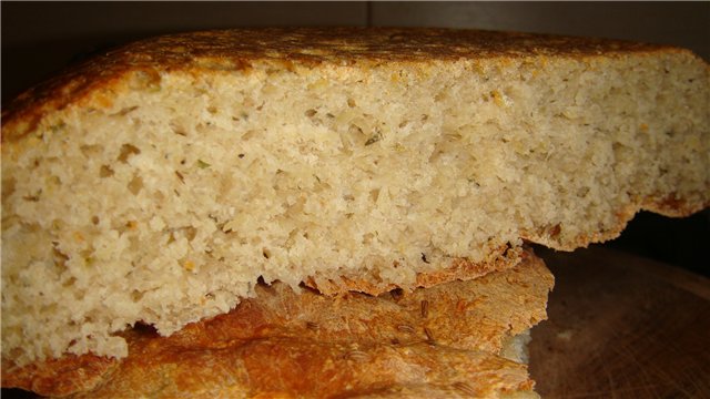 Brood op rauwe aardappelen met kruiden (oven)