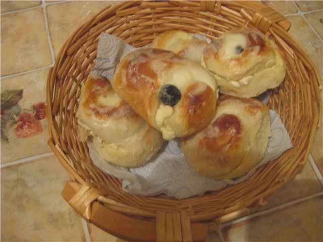 Cinnamon buns (Richard Bertinier's pastry)