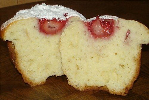 Torta di frutta in scatola e congelata