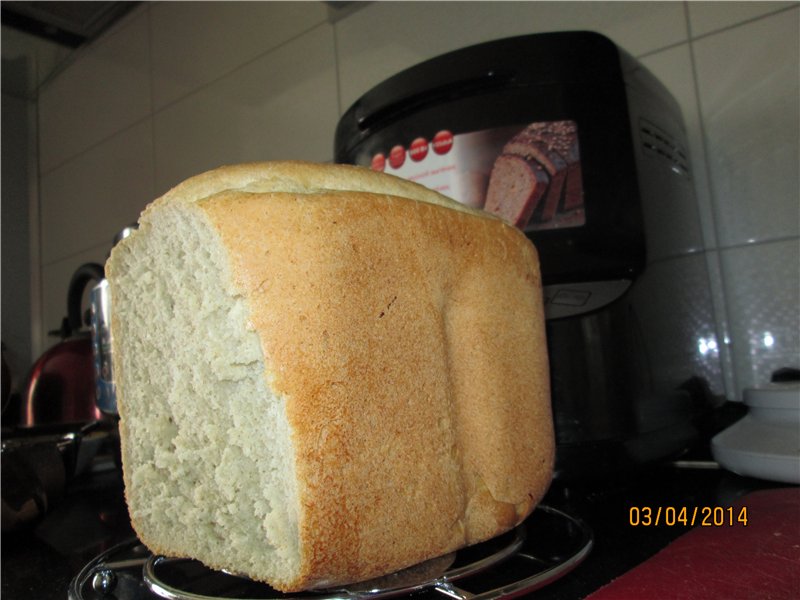 Pane italiano in una macchina per il pane