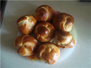 Panini con fiori d'arancio e cannella Ensaimada