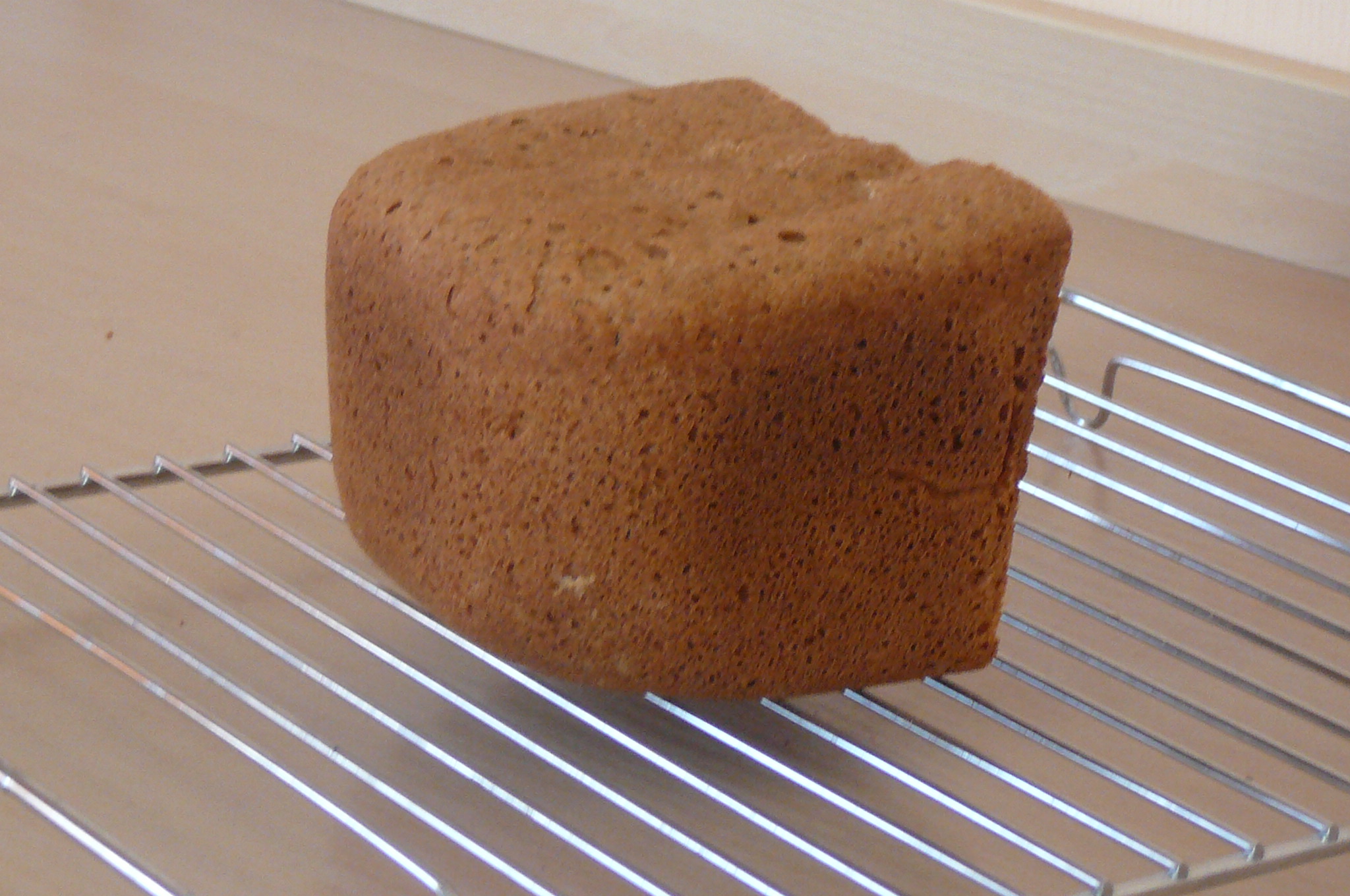 Pane di segale Senza niente (forno, macchina per il pane, pentola a cottura lenta)