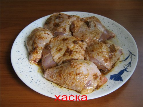 Muslos de pollo adobados.