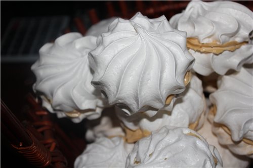 Protein powder meringue