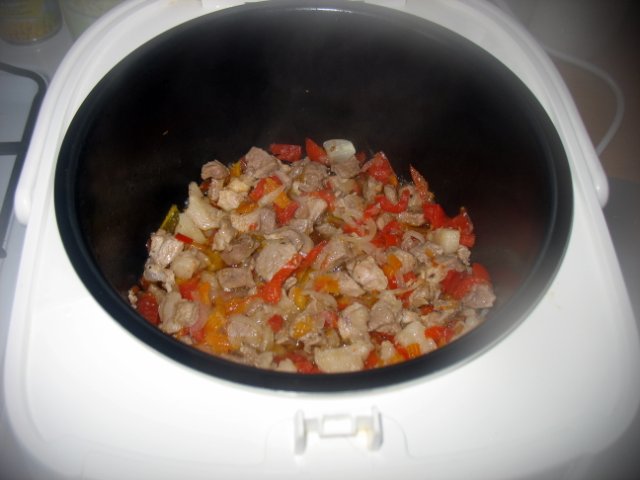 Shavlya (eastern Fergana version) in the Brand 37502 multicooker