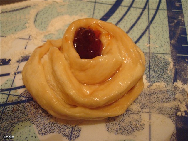 Pastel de bollos "Rosario"