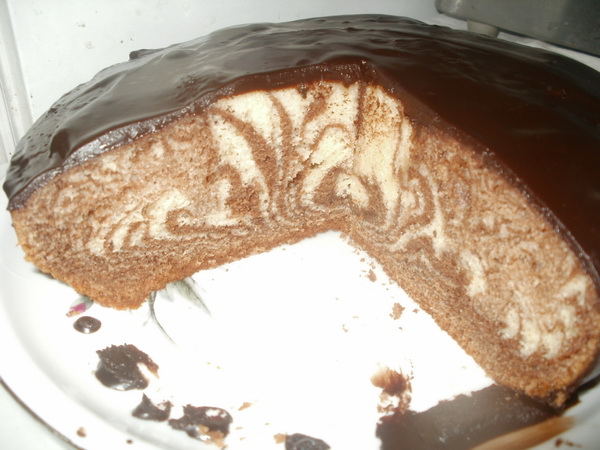 Zebra cake sa isang multicooker Panasonic