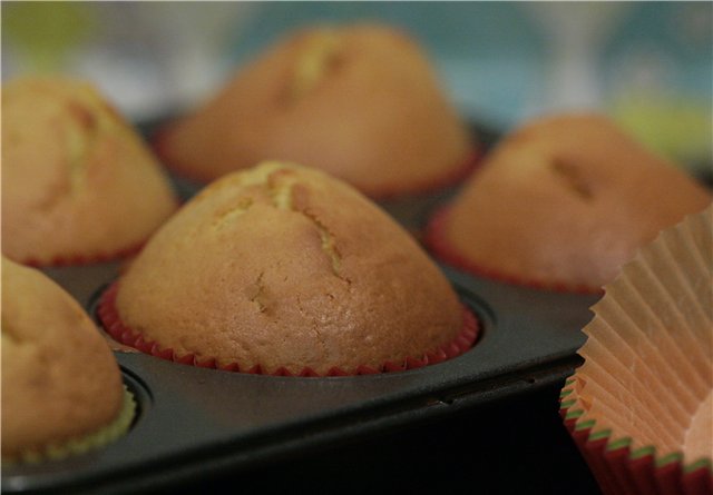 Cupcakes rellenos de leche condensada hervida