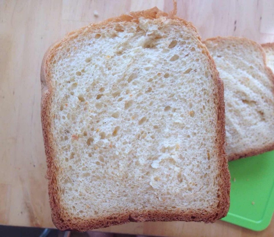 Sweet bread for a bread machine