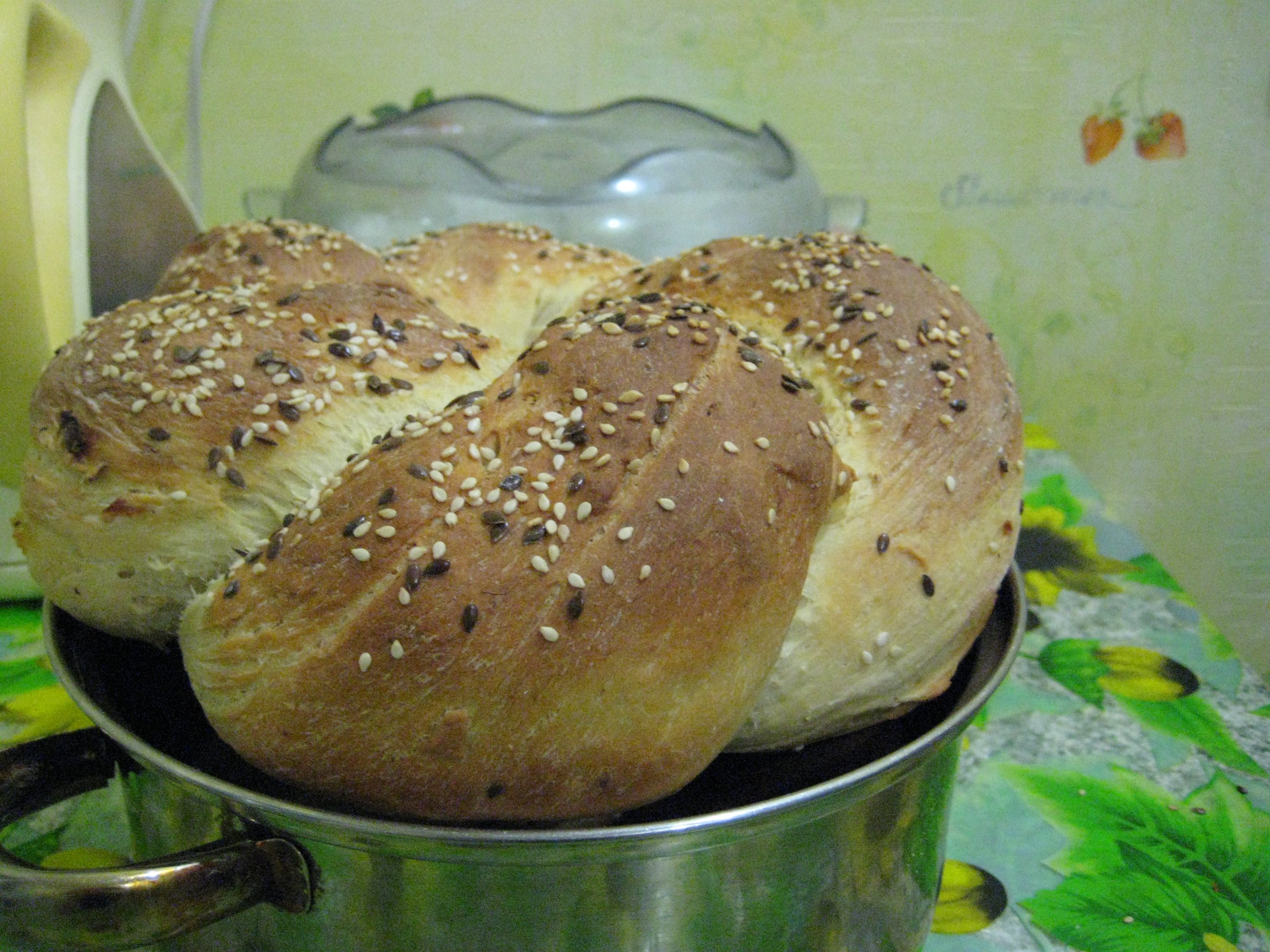 ข้าวสาลีและมันฝรั่งถักเปีย (challah) (เตาอบ)