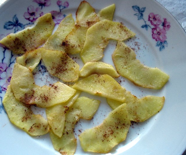 Panqueque con manzana y queso de masa madre