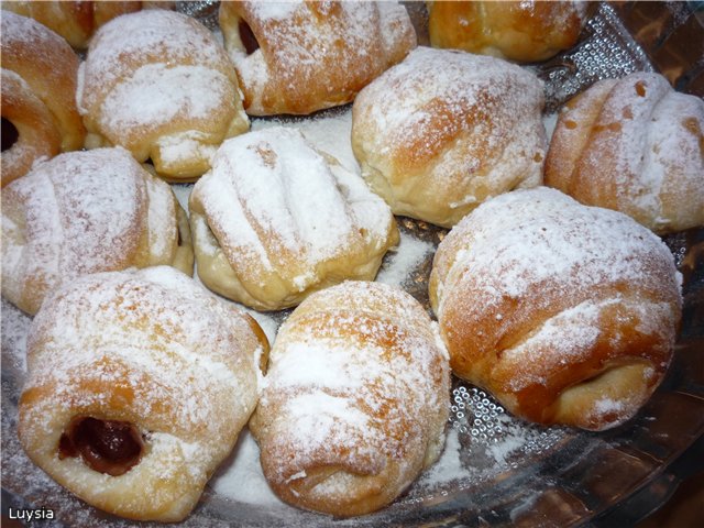 Pastel de crema con picadura de abeja