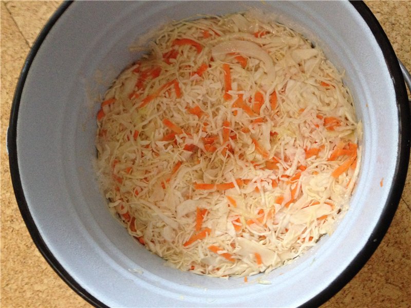 Sauerkraut từ mẹ của Chuchina