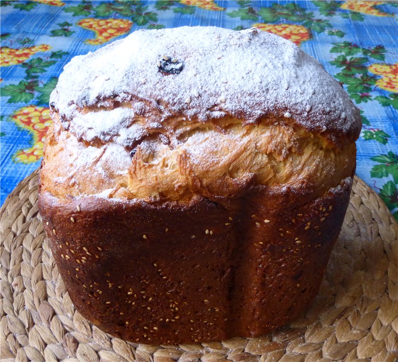 Butter bun na may sourdough sa isang gumagawa ng tinapay