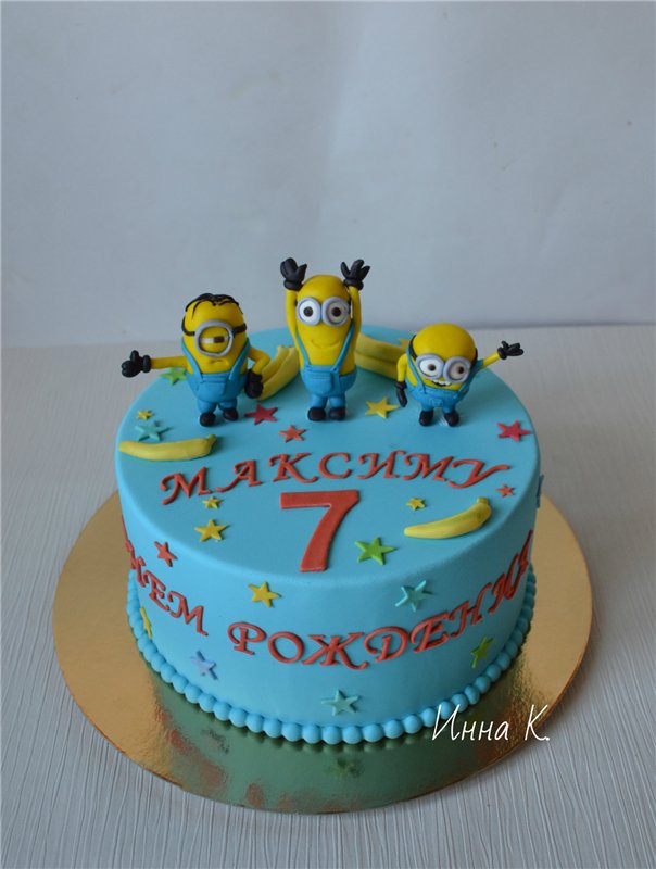 Despicable Me Cakes