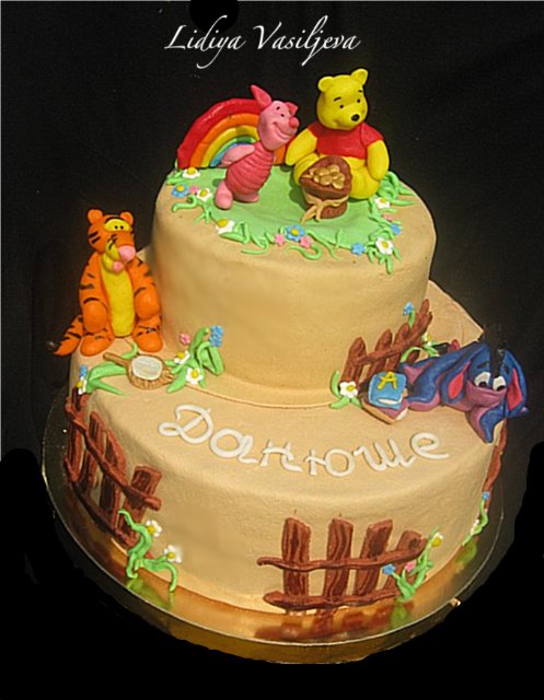 Torte basate sul cartone animato Winnie the Pooh e tutto, tutto, tutto