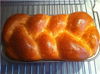 challah ลิทัวเนียในเตาอบ