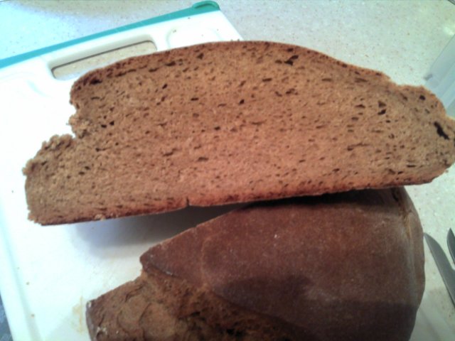 Pane di segale Senza niente (forno, macchina per il pane, pentola a cottura lenta)