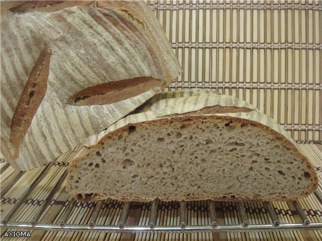 Pane di segale di grano con lievito naturale di segale.