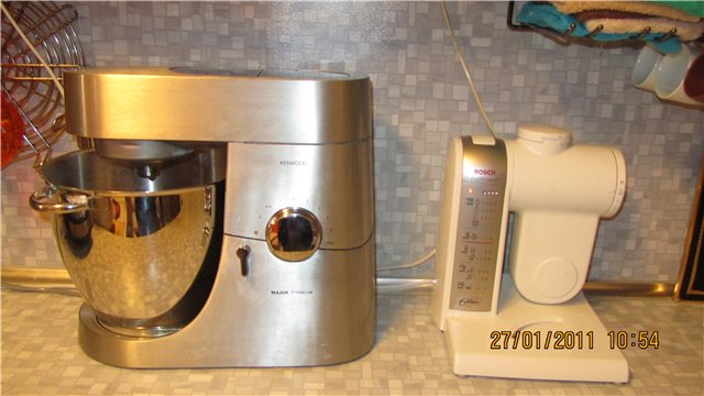 Ik kies een oogstmachine, blender, processor