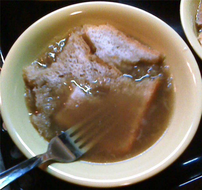 Sopa de cebolla (basada en Lyons)