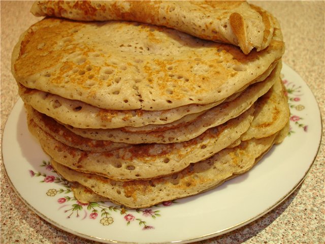 Mga pancake ng Buckwheat