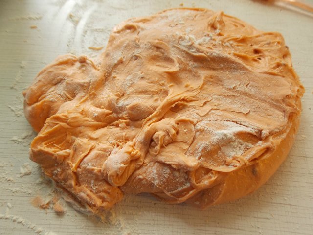 Watermelon bread with flax seeds (oven)