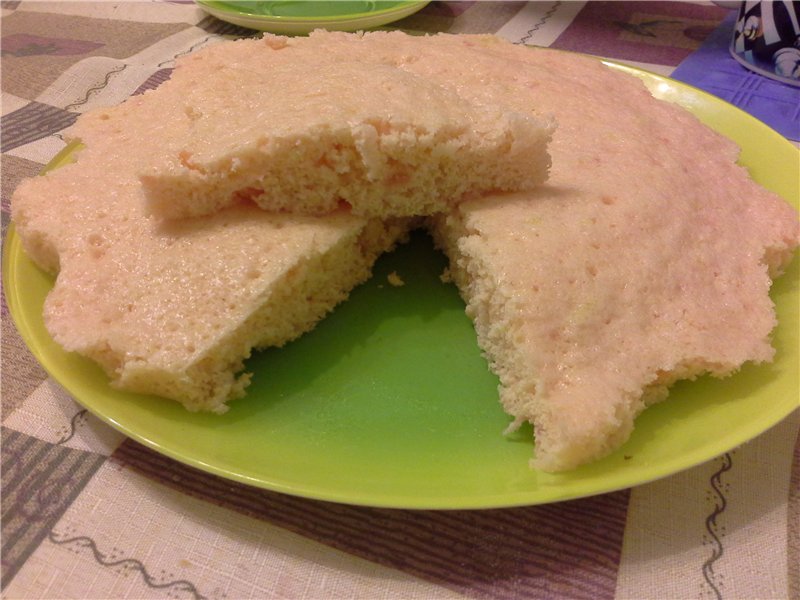 Pastel de gelatina en el microondas, olla de cocción lenta u horno