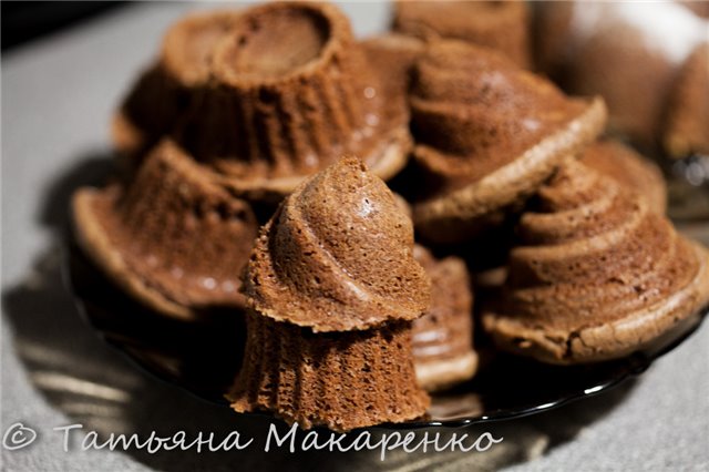 Muffin noci e uvetta (cupcakes Nordica Ware con tappi)