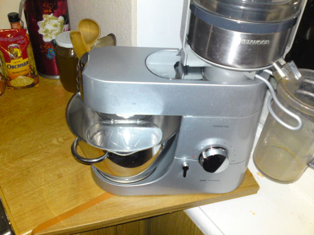 Kenwood konyhai gép (1)