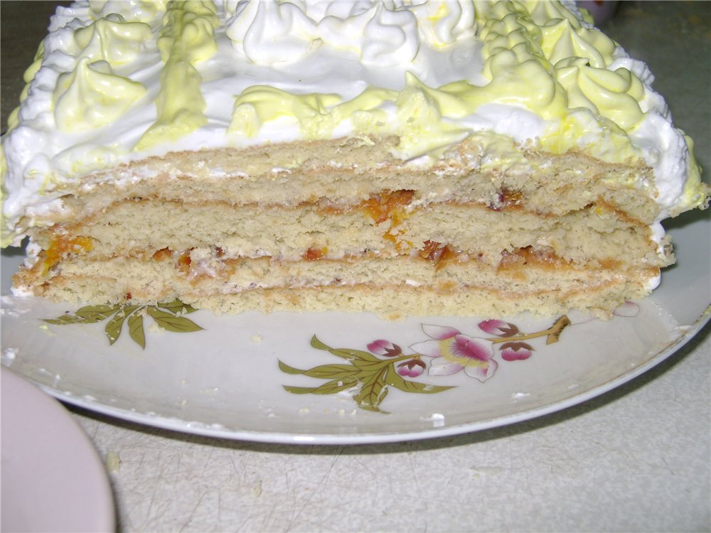 Torta di pasta frolla con creme diverse