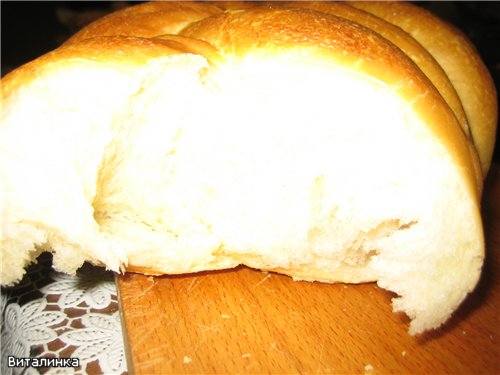 Lithuanian challah in the oven