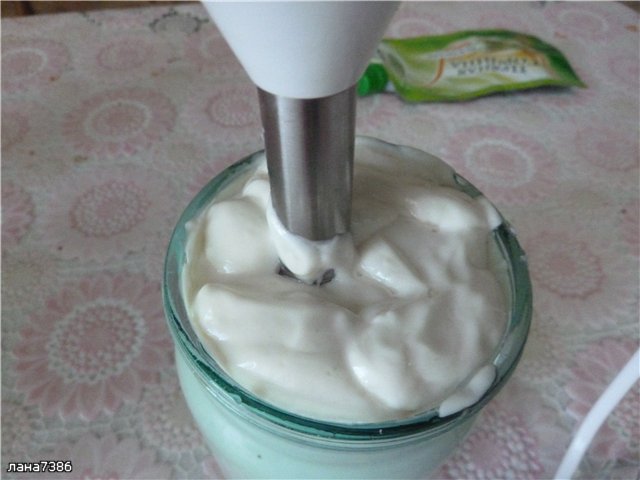 Making mayonnaise