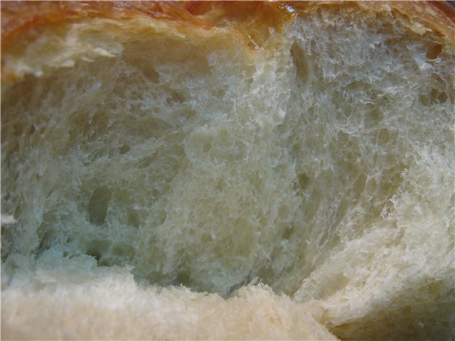 Lithuanian challah in the oven