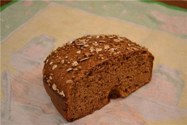 Wheat-rye bread with sourdough For every day