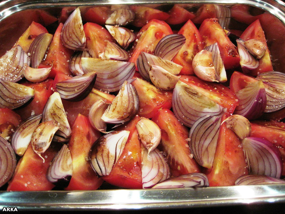 Baked tomato salad