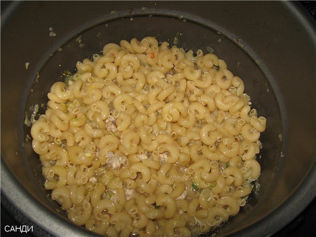 Pasta figurada amb carn a l'olla a pressió Comfort Fy 500