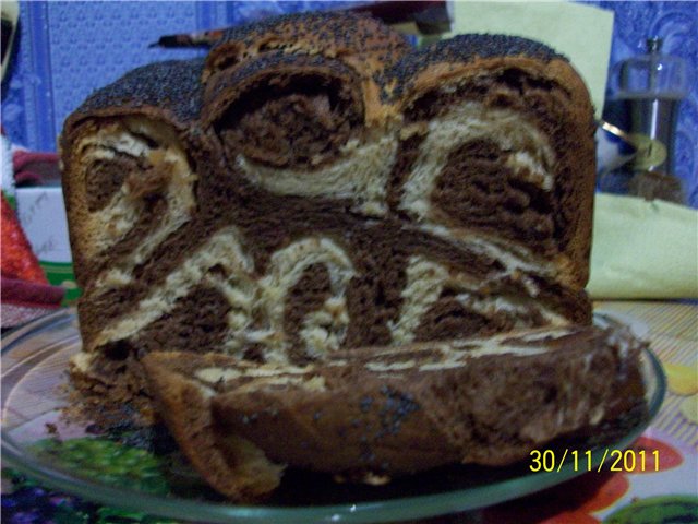 Fantasia di pane-cioccolato-vaniglia (macchina per il pane)