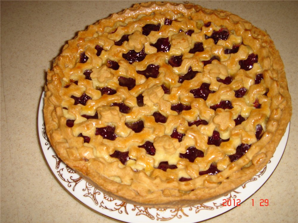 Frozen cherry pie