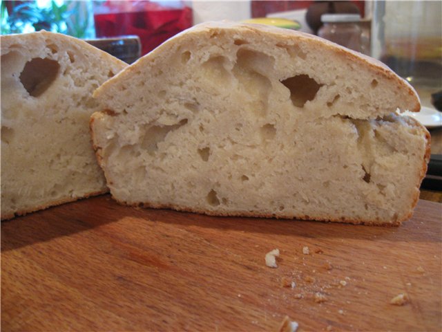 Pane di grano "Lacy" con lievito madre