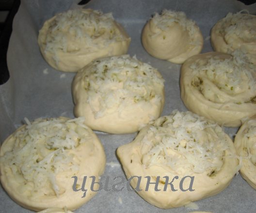 Buns Kashkavalka with savory