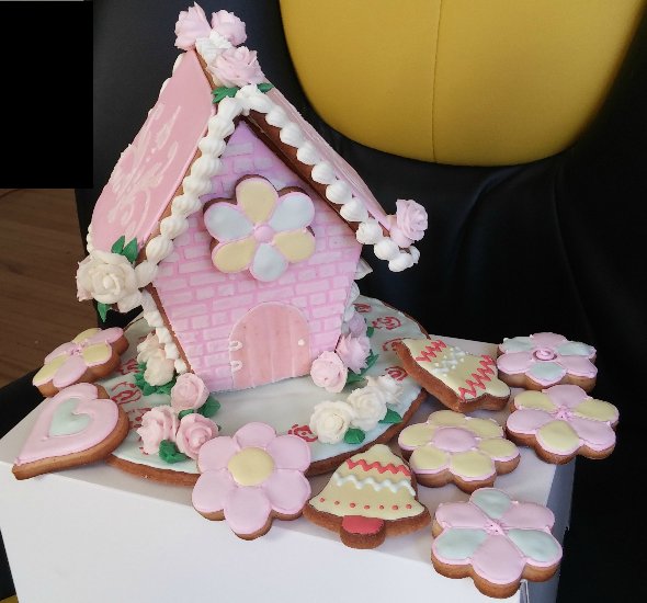 Decoramos galletas de jengibre, galletas