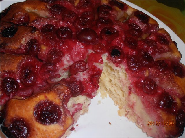 Torta di frutta in scatola e congelata