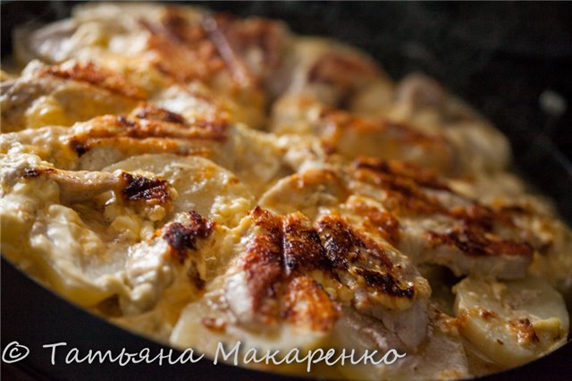 Pastel de carne en la pizzería Travola