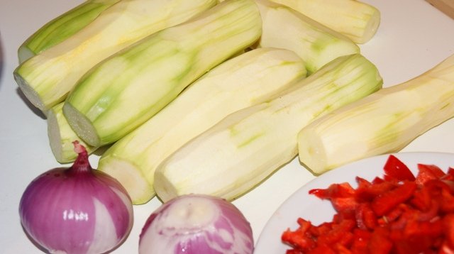 Cazuela de verduras jugosas con queso