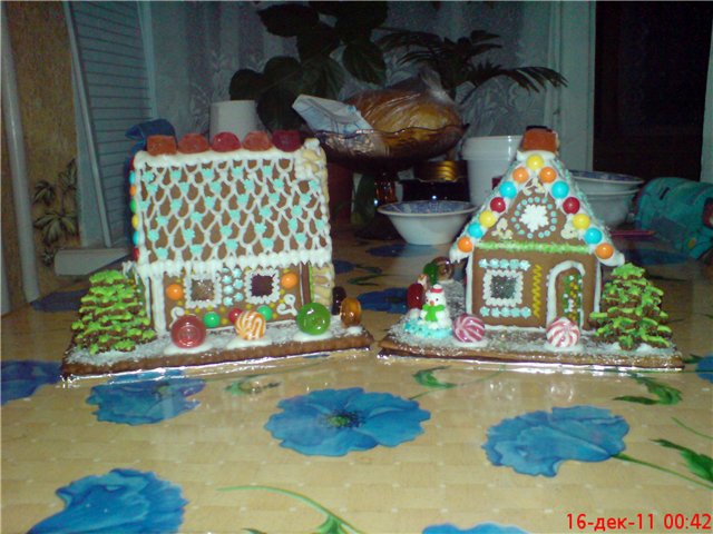 Gingerbread house (how to assemble and decorate)