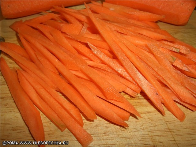 Ragú de verdures amb pit fumat i pomes assecades al sol