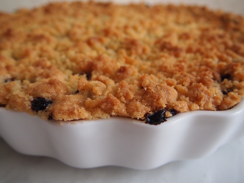 Blueberry pie with cottage cheese